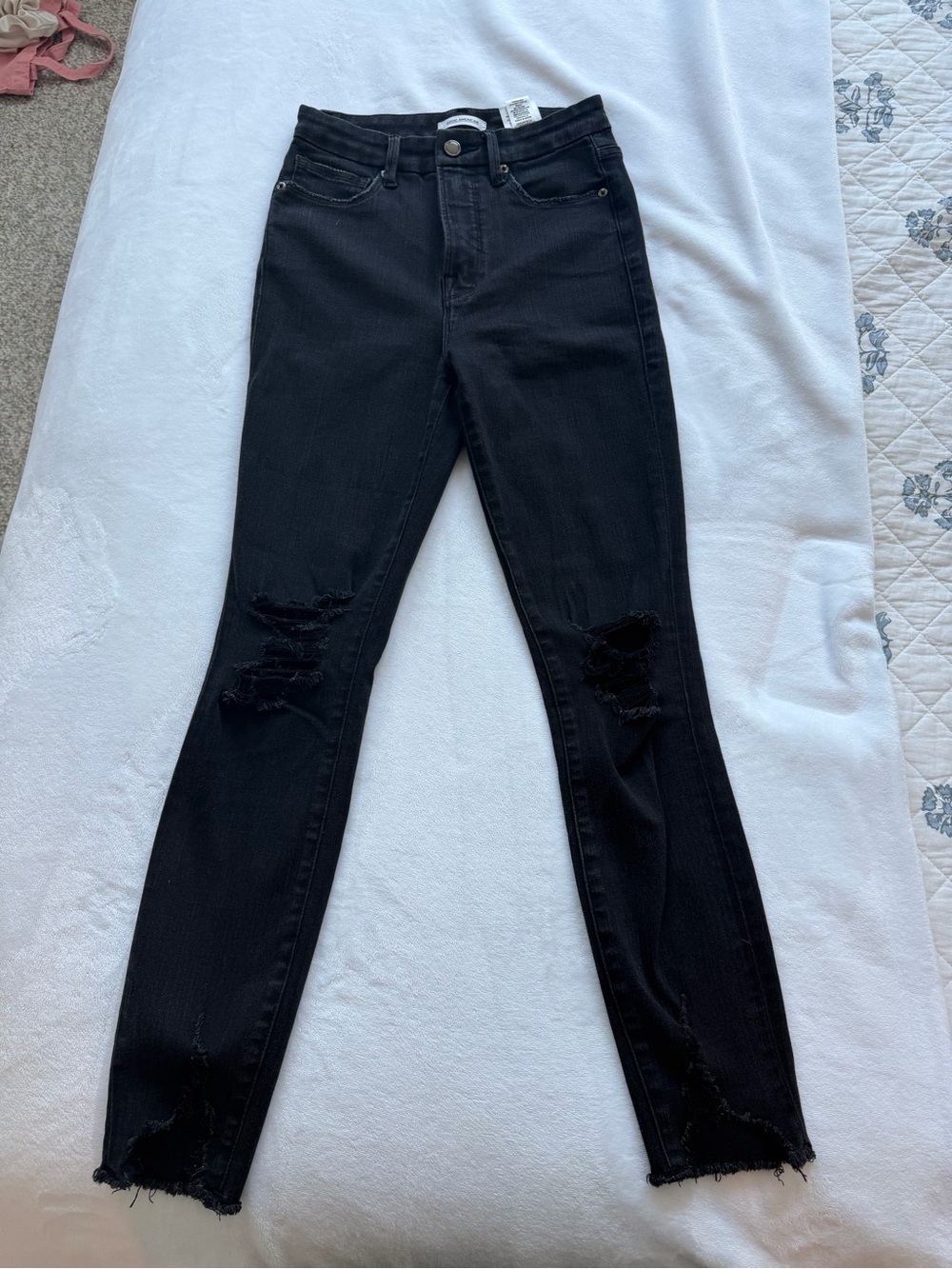 Good American - Black Distressed Women's Jeans
